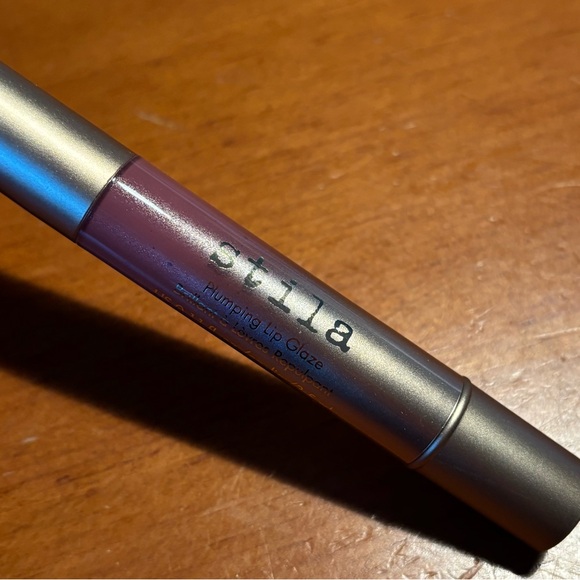 Stila Plumping Lip Glaze Pieta - Picture 6 of 16